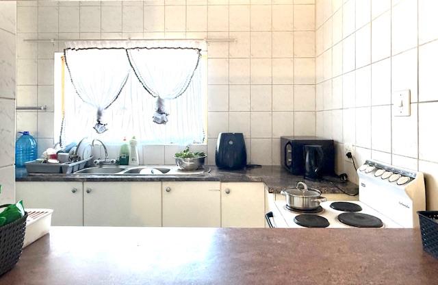 2 Bedroom Property for Sale in Langenhovenpark Free State
